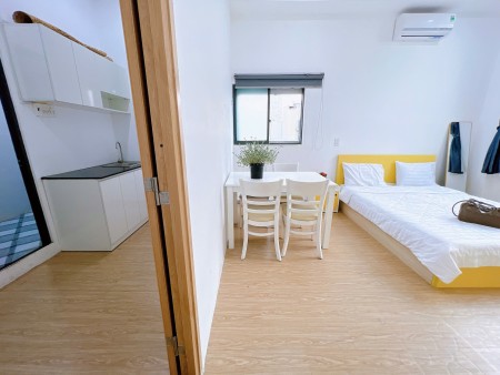 CHO THUÊ PHÒNG TÁCH BẾP CỬA SỔ TRỜI LỚN NẰM NGAY TRUNG TÂM PHÚ NHUẬN GẦN CHỢ BÀ CHIỄU SÁT QUẬN 1,3