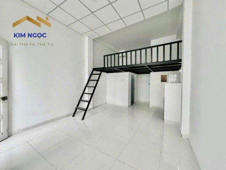 DUPLEX GÁC CAO RỘNG 30M2 gần ngay ĐẠI HỌC CÔNG THƯƠNG
