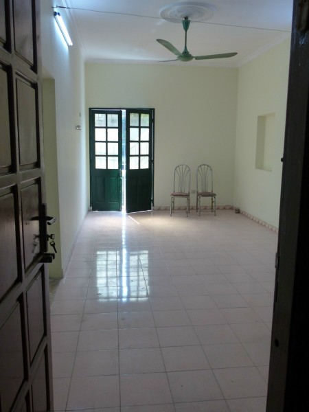 Cho thuê căn hộ tầng 4, khu tập thể Nguyễn Công Trứ, Phường Hai Bà Trưng, Hà Nội