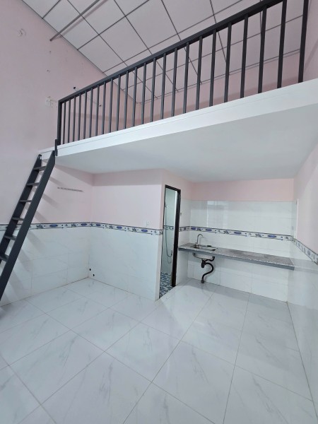 Phòng gần khu CNC, Nguyễn Duy Trinh, vị trí thuận tiện di chuyển, phòng mới mẻ