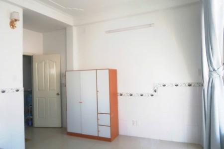 Phòng trọ mới, ban công rộng, Q11 – Chỉ cho NỮ thuê (ưu tiên nhân viên văn phòng) – Giá tốt 5.5tr