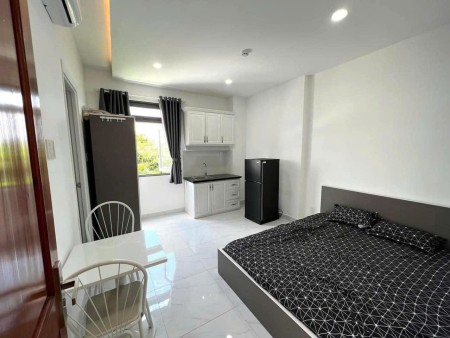 TRỌ BÌNH THẠNH GẦN CHỢ BÀ CHIỂU, NGÃ TƯ PHÚ NHUẬN CỬA SỔ SÁNG, THANG MÁY HOÀNG HOA THÁM BÌNH THẠNH