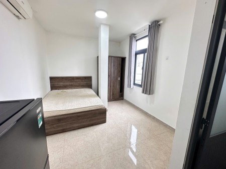 TRỌ BÌNH THẠNH GẦN CHỢ BÀ CHIỂU, NGÃ TƯ PHÚ NHUẬN CỬA SỔ SÁNG, THANG MÁY HOÀNG HOA THÁM BÌNH THẠNH