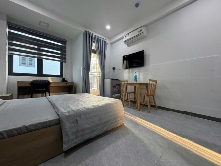 CHO THUÊ CHDV 40m2 FULL NỘI THẤT BAN CÔNG Ở ĐƯỜNG XÔ VIẾT NGHỆ TĨNH Q. BÌNH THẠNH