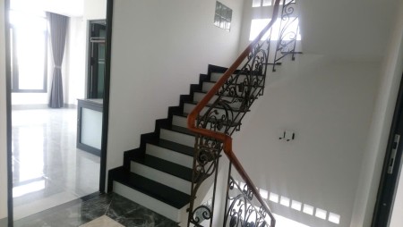 PHÒNG BIỆT THỰ CAO CẤP MỚI XÂY, CHỈ 5TR/THÁNG