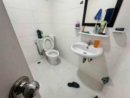 Chung cư Nam Kỳ Khởi Nghĩa, Q3, 97m2, Thang Bộ, 2PN, 11tr/tháng.