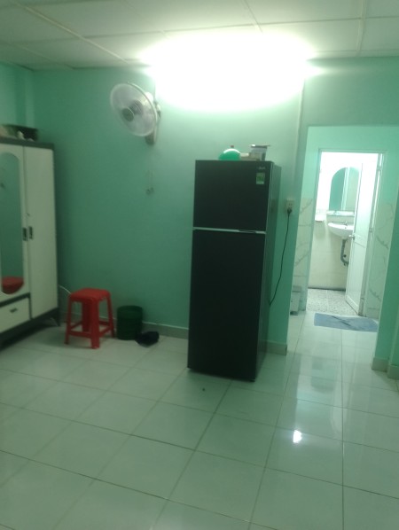 Cho SV nữ thuê giờ giấc tự do gần chợ và phố ẩm thực khu an Ninh