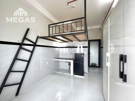 Mới xây chưa qua sử dụng ngay Tô Ký - Nguyễn Ảnh Thủ full nt như hình ban công lớn