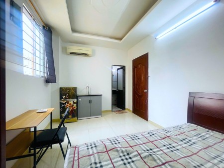 Chính chủ cho thuê phòng đủ nội thất như hình ngay trung tâm quận 10 sát quận 1 giá 4 tr