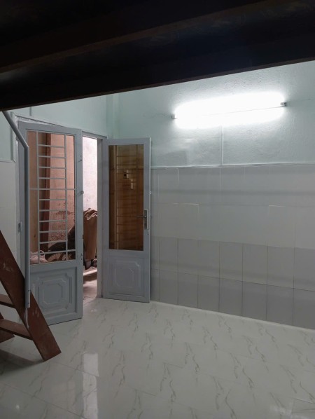 PHÒNG TRỌ 121 ĐƯỜNG TÂY SƠN, PHƯỜNG TÂN QUÝ, QUẬN TÂN PHÚ - SÁT NGAY CHỢ TÂN HƯƠNG