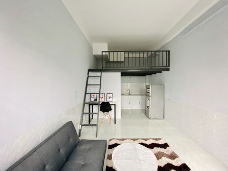 PHÒNG CÓ GÁC DẠNG STUDIO ÁNH SÁNG MẶT TRỜI 30M2 - QUẬN BÌNH THẠNH