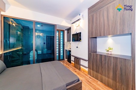 nội thất full như hình ,có tivi, nhận xe điện