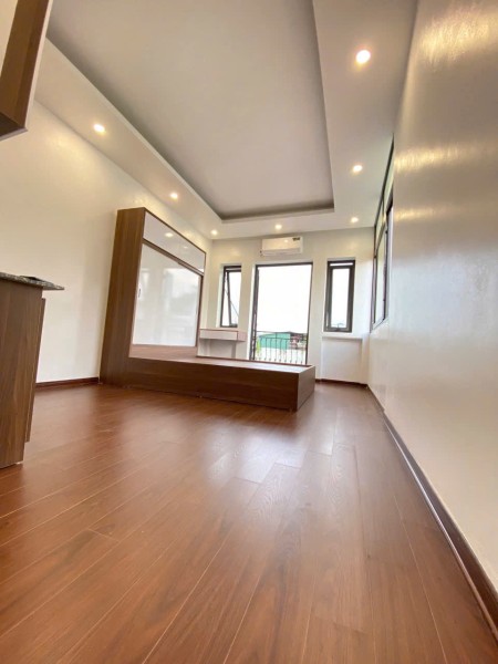 CHO THUÊ CCMN THANG MÁY MỚI KÍNH KOONG CHỈ 2.5 TRIỆU/THÁNG - CỔ NHUẾ