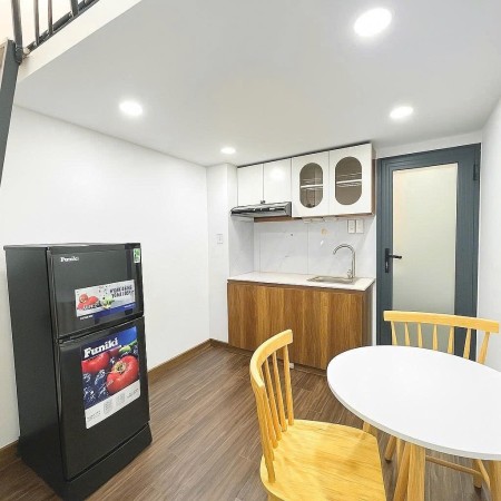 Cho thuê phòng trọ có gác 28m2 ngay công viên Hoàng Văn Thụ