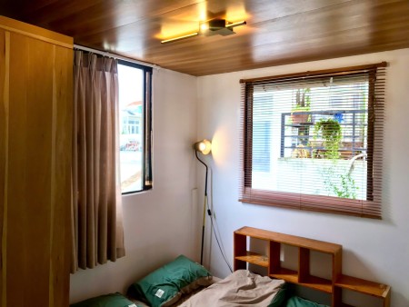 Studio 30m2 Cửa Sổ Lớn- Có 2 Bồn Hoa Ngoài Cửa Sổ- Ngay Nowzon- Tách Bếp- Free 2 Xe- 5 Tr/th