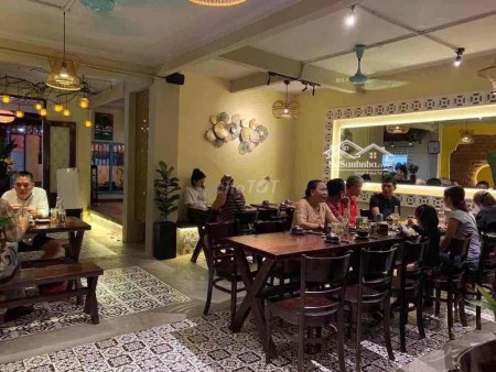 Mặt bằng cho thuê đường Nguyễn Cư Trinh Quận 1