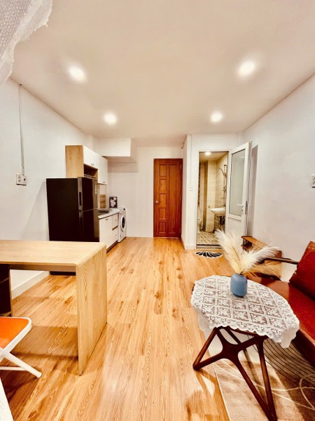 Căn hộ 1 Phòng ngủ, Pk đủ nội thất gần Cầu Kiệu, P.Tân Định, Quận 1