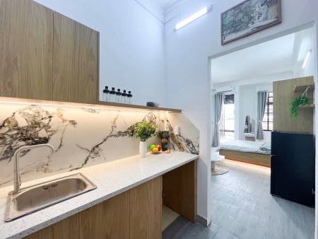 CHO THUÊ CĂN HỘ 1PN BAN CÔNG , 34m2 - NGAY ĐỖ THỊ LỜI , VÒNG XOAY DÂN CHỦ QUẬN 3