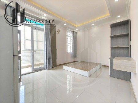 Chính chủ Ban công góc ngã 4 View mở thoáng sáng mới