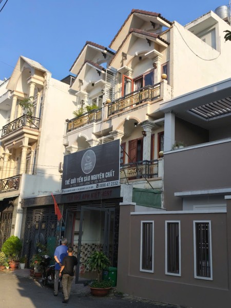 Quận 12 Cho thuê nhà nguyên căn, gần KDC Hiệp Thành City, hẻm xe hơi 7m.