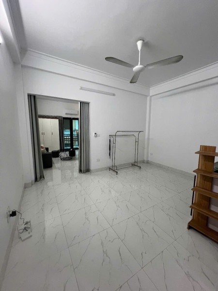 Phòng trọ cho sinh viên, người đi làm chỉ việc sách va ly vào ở luôn