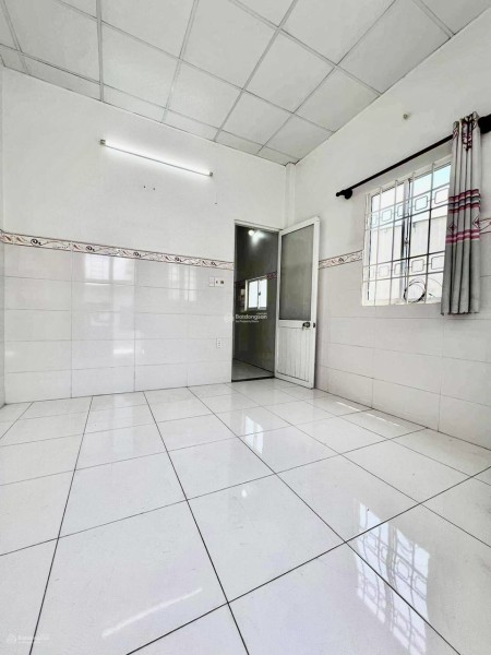 CHO THUÊ PHÒNG TRỌ LẠC LONG QUÂN – GẦN ĐƯỜNG 3/2, BÌNH THỚI – SÁT QUẬN 10 CHỈ 1tr5