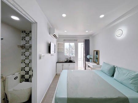 PHÒNG BAN CÔNG FULL NT GẦN CHỢ BÀU SEN NGUYỄN TRÃI