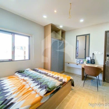 CHO THUÊ CHDV MỚI 98% FULL NỘI THẤT CỬA SỔ LỚN NẰM NGAY TRUNG TÂM BÌNH THẠNH GẦN NGÃ TƯ NGUYỄN XÍ