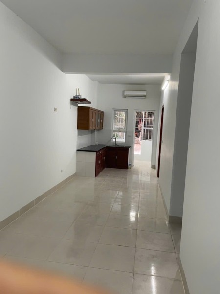 Cần cho thuê căn hộ 2PN tầng 3 tòa CT12A Kim Văn Kim Lũ - Nguyễn Xiển