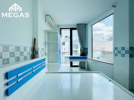 Cho Thuê Studio Ban Công Đón Nắng , Giá Tốt , 30m2 - Đường Thành Thái , Gần Cầu Vượt Ba 3/2 Q10