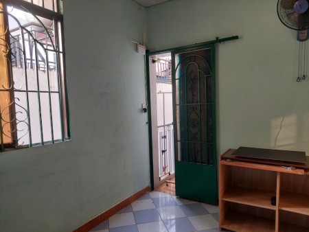 Cho nữ thuê phòng trọ ở trung tâm quận 3