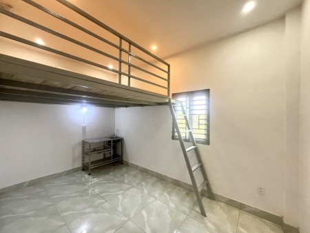 Cho Thuê Phòng Máy Lạnh, Cửa Sổ Trời Giá 3Tr4, Ngay Đại Học Công Thương