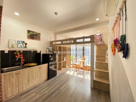 CHO THUÊ PHÒNG TRỌ CÓ GÁC BAN CÔNG, FULL NỘI THẤT, RỘNG 40M2 GIÁP TÂN BÌNH, TÂN PHÚ