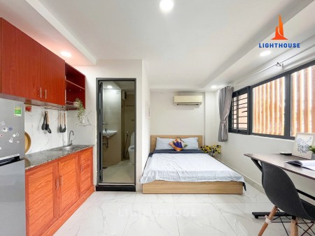 CHO THUÊ PHÒNG BÌNH THẠNH GẦN METRO, NGÃ TƯ HÀNG XANH, THANG MÁY, HẦM XE. FULL NỘI THẤT