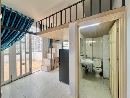 Cho thuê phòng gác ban công thoáng mát Tạ Quang Bửu Quận 8 gần Chợ Rạch Ông