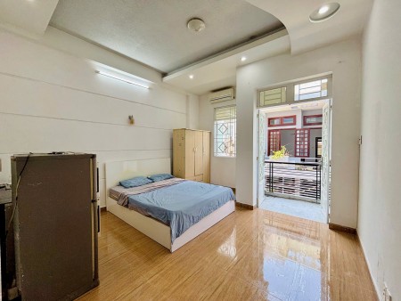 TRỌ BÌNH THẠNH GẦN CHỢ BÀ CHIỂU, ĐH VĂN LANG 34m2 BAN CÔNG THOÁNG NƠ TRANG LONG BÌNH THẠNH