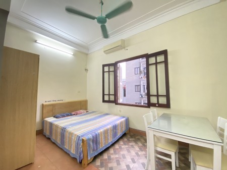 Cho thuê nhà trọ giá rẻ 3,9 tr cầu giấy đại học quốc gia, báo chí, full đồ thang máy