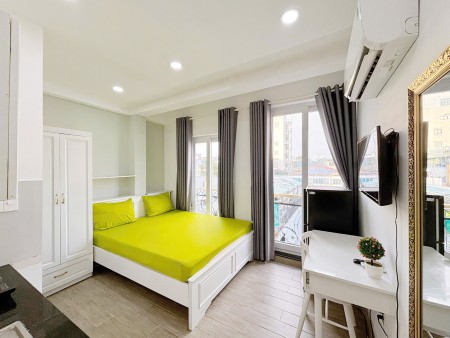 PHÒNG MỚI XÂY CỬA SỔ LỚN TÂN SƠN - PHẠM VĂN BẠCH