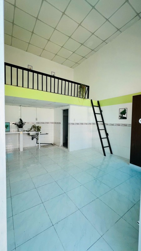 Cho Thuê Phòng Gác Cao 2m, nối đi Riêng, Phòng Mới Đầy Đủ Nội Thất