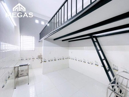 PHÒNG MỚI XÂY LÊ VĂN SỸ_FULL NỘI THẤT_CỬA SỔ_GÁC CAO 2M_GẦN NHÀ THỜ BA CHUÔNG