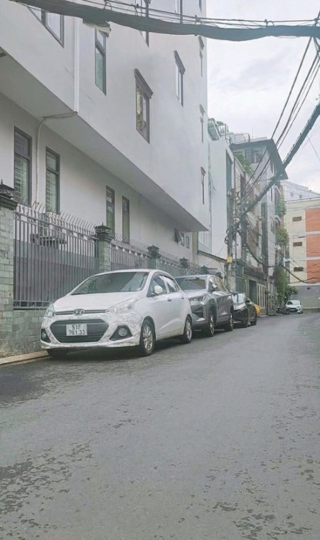 NHÀ 1 TRỆT 1 LẦU, 2 PHÒNG NGỦ, 2 WC, KHU SÂN BAY VÀ CÔNG VIÊN GIA ĐỊNH