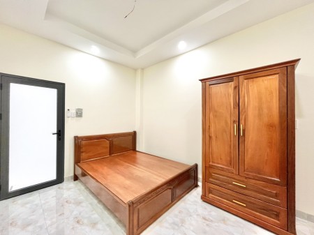 CĂN HỘ BAN CÔNG THOÁNG MÁT GẦN CHỢ HOÀNG HOA THÁM