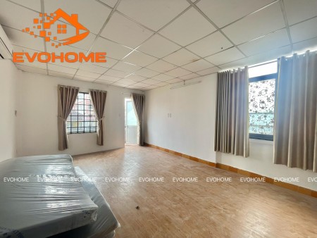 PHÒNG STUDIO BAN CÔNG – NGUYỄN HUY LƯỢNG, BÌNH THẠNH