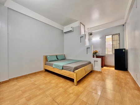 NGAY CHỢ TÂN MỸ, GẦN ĐH UFM, PHÒNG CỬA SỔ ĐÓN NẮNG, THANG MÁY BẢO VỆ