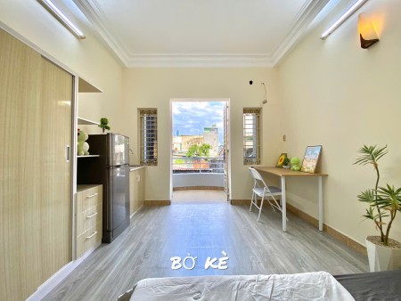 Cho Thuê Phòng Trọ Ban Công - Ngay Bờ Kè Hoàng Sa - Trần Quang Khải - Cầu Bông - Chợ Đakao