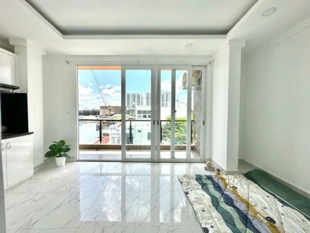 Em về quê cần pass gấp phòng ban công view siêu đẹp hỗ trợ giảm 700k tiền cọc