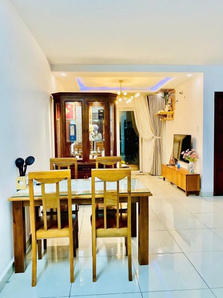 Chung cư Cộng Hoà Plaza, Cộng Hoà, TB: 98m2, 3p ngủ, giá 15triệu