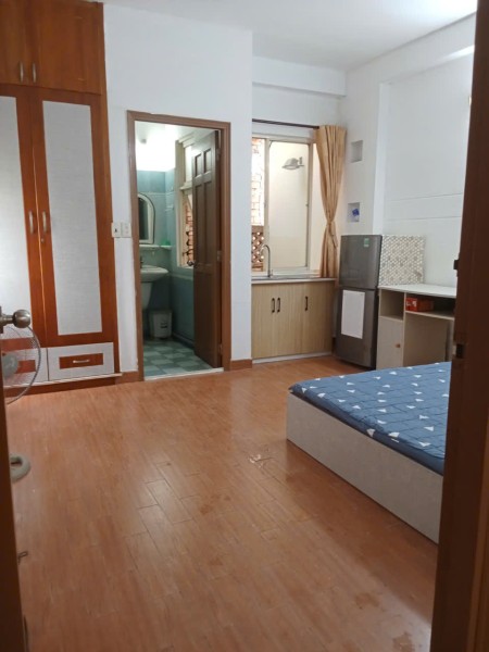 Nhà trọ đẳng cấp 24 m2 mới đẹp 3 cửa sổ thoáng mát. full đồ