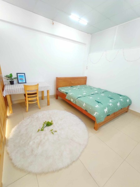 Phòng giường nệm, tủ lạnh, máy lạnh, máy giặt, cuối đường tân sơn