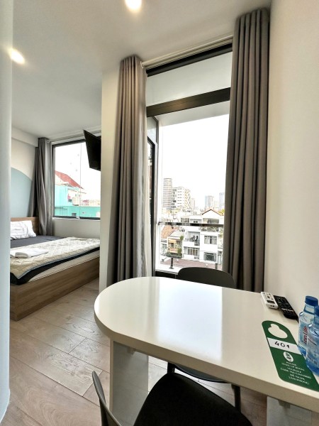 Trống Sẵn Căn Hộ Dịch Vụ Full Nội Thất Ban Công Thoáng Gần Quận 1